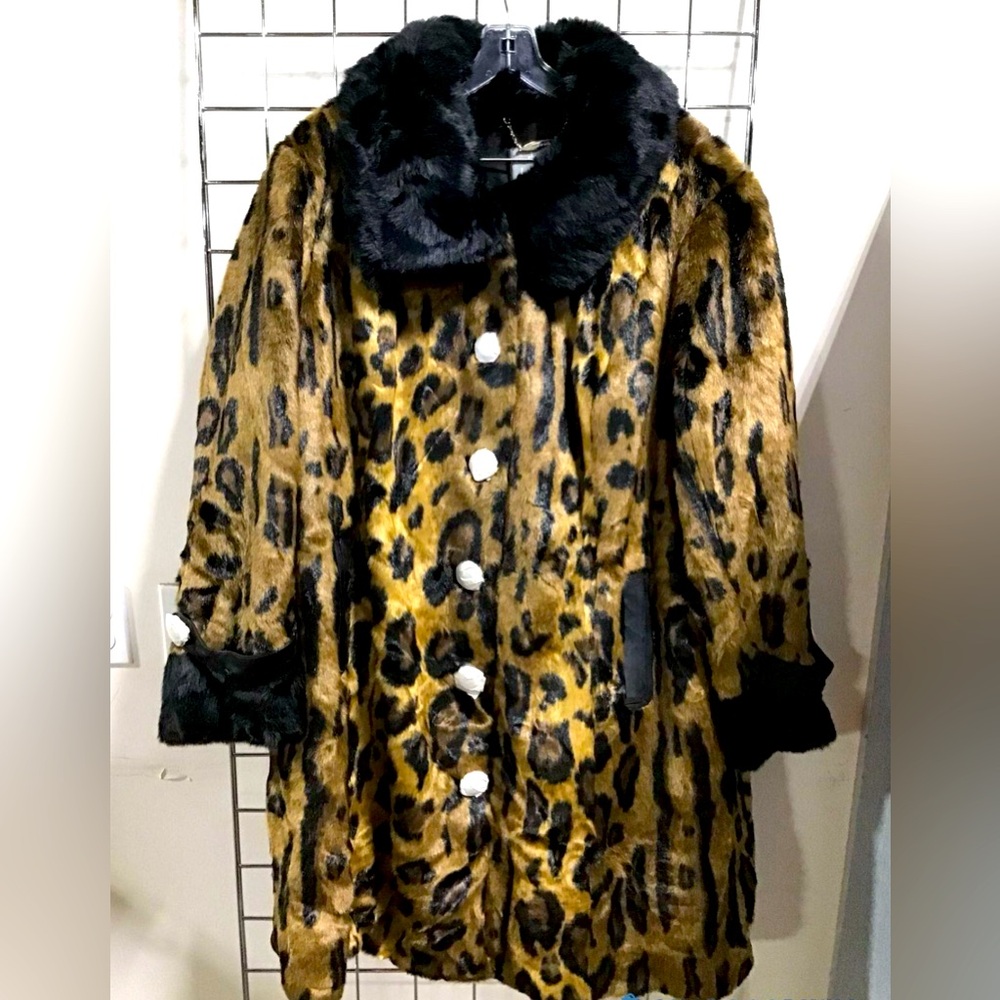 Dennis by Dennis Basso PLATINUM Leopard Print Faux Fur Coat with Furry Lapel